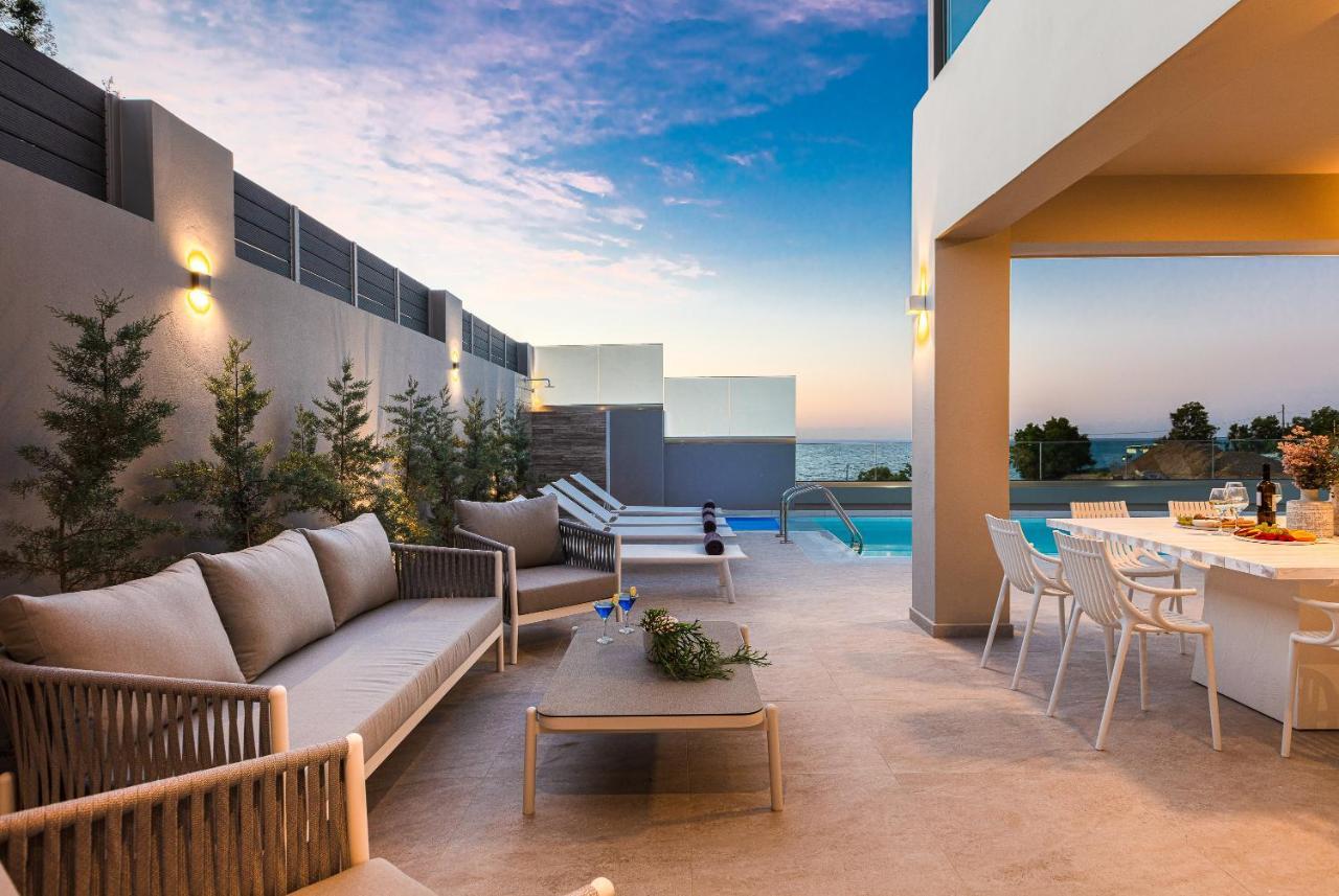 Lagoon Seaside Villa, Sumptuous Retreat,By Thinkvilla Pánormos Eksteriør billede