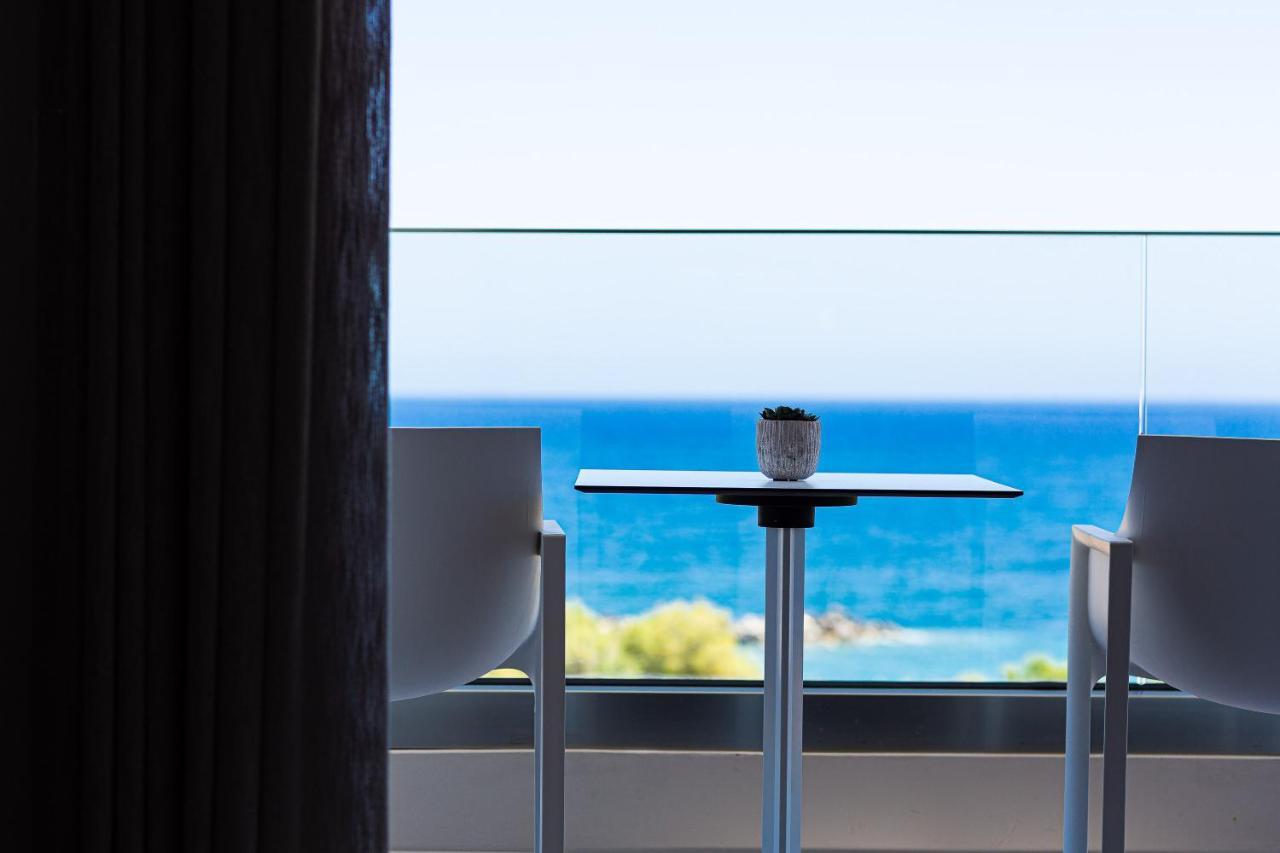 Lagoon Seaside Villa, Sumptuous Retreat,By Thinkvilla Pánormos Eksteriør billede