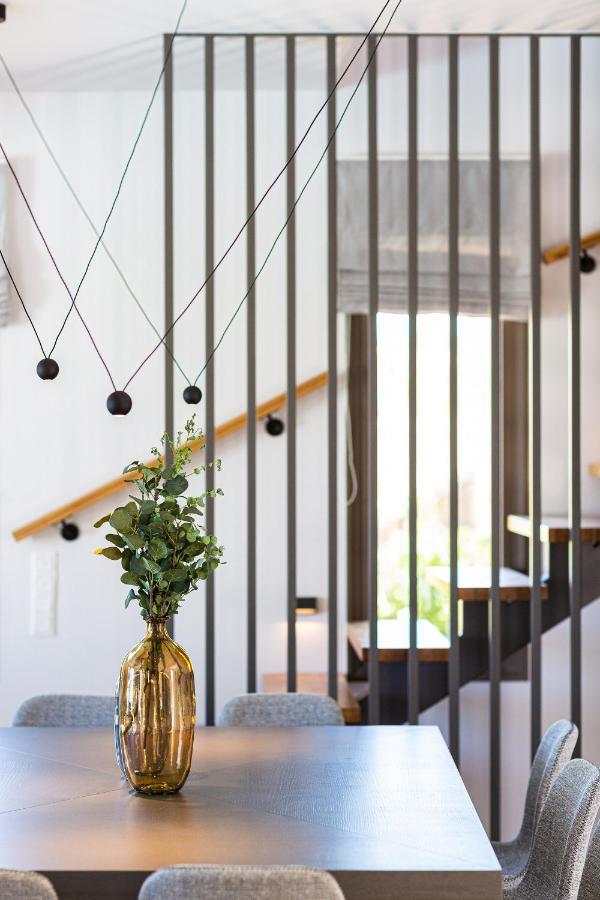 Lagoon Seaside Villa, Sumptuous Retreat,By Thinkvilla Pánormos Eksteriør billede