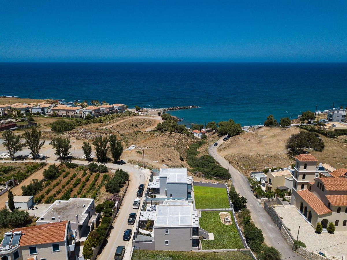 Lagoon Seaside Villa, Sumptuous Retreat,By Thinkvilla Pánormos Eksteriør billede
